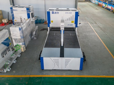 What are the advantages of flexible bending centers compared to traditional bending machines?